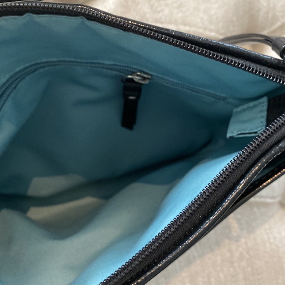 Coach patent leather/white stitch crossbody bag - Picture 8 of 9